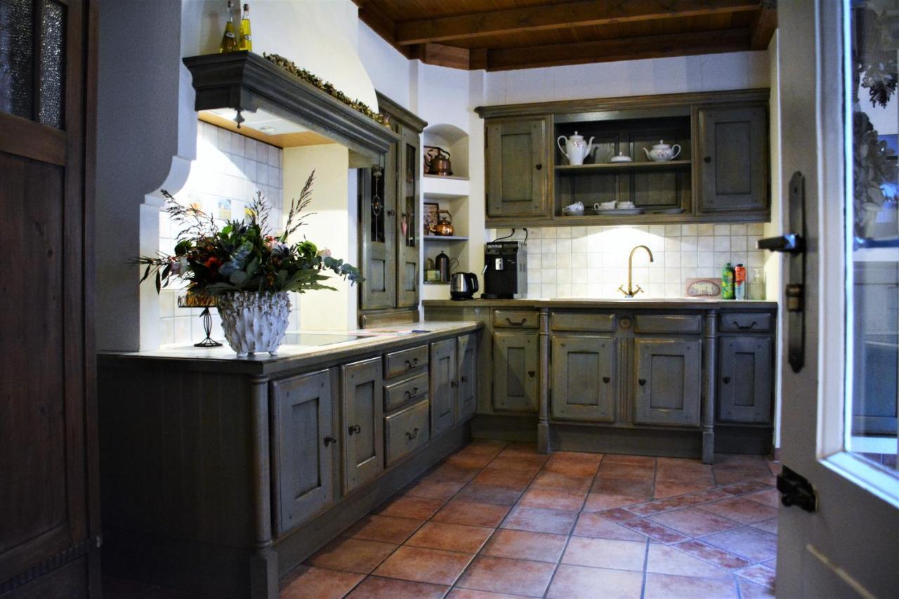 アルセン Gasthuys Rustique Bed & Breakfast エクステリア 写真